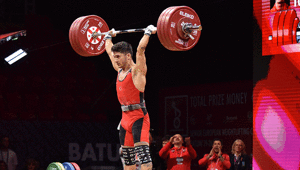 Halterci Muhammed Furkan Özbek rekor kırarak Avrupa Şampiyonu oldu