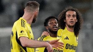 Fenerbahçede Fredden derbi öncesi şampiyonluk açıklaması Havlu atmadık