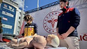 Kalp durduğunda devreye giriyor Sokakta hayat kurtaran ASELSAN üretimi şok cihazları 3 kritik noktaya yerleştirildi