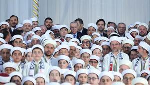 Cumhurbaşkanı Erdoğan, hafızlık icazet törenine katıldı