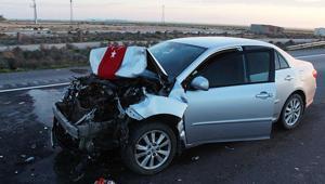 Aksaray’da zincirleme kaza faciası Yardım için duran aileye araç çarptı: 1 ölü, 5 yaralı