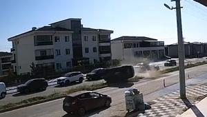 Çorlu’da korkutan kaza Otomobil takla attı: 2si çocuk, 5 yaralı