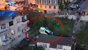 Kağıthanede feci kaza Evin çatısına düşen okul servisinin şoförü öldü