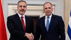Dışişleri Bakanı Hakan Fidandan Yunan mevkidaşı ile Sumud görüşmesi