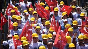 1 Mayıs’ta siyaset sahnesi hareketlendi Siyasilerden peş peşe dikkat çeken mesajlar