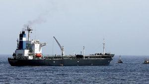 Yemende petrol tankeri kaçırıldı Operasyon başlatıldı