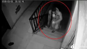 Mardin’de ilginç hırsızlık Kapı önündeki ayakkabıyı numarasına bakarak çaldı