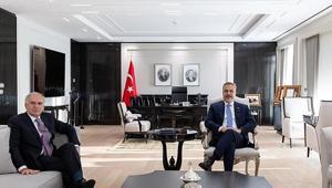 Dışişleri Bakanı Hakan Fidan, BM Genel Sekreterinin Özel Temsilcisi Arnault ile bir araya geldi