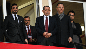 Galatasarayda Dursun Özbek, Ali Sami Yenin arkasına yerleşmeye hazırlanıyor