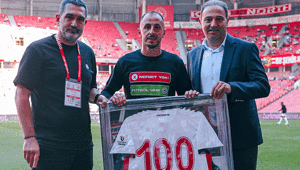 Zeki Yavru, futbolu bırakmak istediği yeri açıkladı