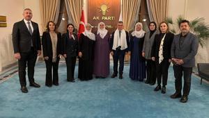 Barış Annelerinden AK Partiye ziyaret