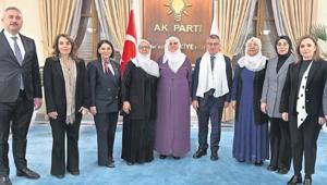 ‘Barış Anneleri’nden siyasi partilere ziyaret