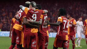 Galatasarayda bir devrin sonu Efsane oyuncu veda ediyor