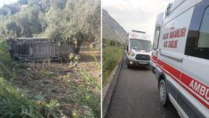 Manisa’da işçi servisi tarlaya uçtu Çok sayıda yaralı var