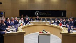 Bakan Bayraktar, Türkiyenin enerji vizyonunu Belçikalı şirket temsilcileriyle paylaştı