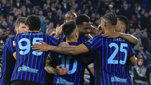 İtalya Kupasında şampiyon Inter Milan Hakan Çalhanoğlu bir kez daha kupa sevinci yaşadı