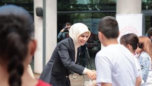 Bakan Göktaş, devlet himayesindeki başarılı sporcu gençlerle buluştu