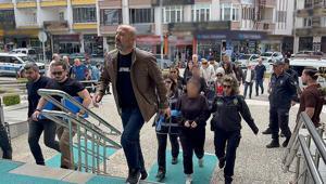 Güzellik salonunda şok dolandırıcılık Müşterileri oyalayıp mobil bankacılıktan kredi çektiler