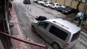 3 yayayı sırayla ezdi, 1i yaşamını yitirdi Eskişehirde katliam gibi kaza kamerada