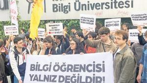 Öğrenciler kampüs nöbetinde