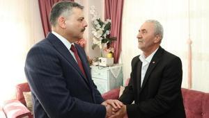 Bakan Çiftçi, Konyada şehit Ali Tekenin ailesine ziyarette bulundu