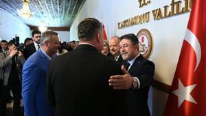 Bakan Yumaklı: Televizyon açamaz olduk