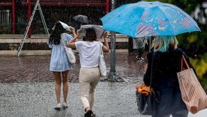 Son dakika... Meteoroloji ve AKOMdan İstanbul için kritik uyarı Radara girdi, 4 ilçede alarm