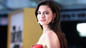 Hollywood yıldızı Anne Hathaway gizemli hastalığını ilk kez itiraf etti 10 yıl boyunca yarı kördüm