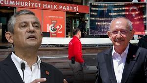 CHPde aynı saatte iki farklı bayramlaşma Genel Merkezdeki afiş detayı dikkat çekti