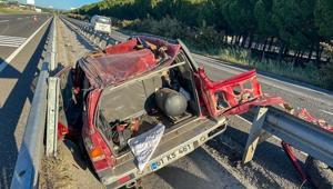 Uşak-İzmir yolunda korkunç kaza 1 kişi hayatını kaybetti, 2 kişi yaralandı