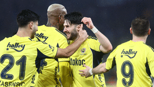 Fenerbahçede sürpriz ayrılık ihtimali Yıldız isme 3 talip birden