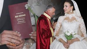 Türkiye eşi benzeri olmayan bir evlilik hikayesi: Her nikah cüzdanımı açtığımda gururla bakıyorum