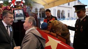 Bir babasının gururlu duruşu: Ne mutlu bana, ben de şehit babası oldum