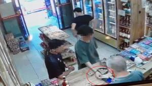 Bursa’da pes dedirten olay Buldukları kredi kartıyla alışveriş yaptılar