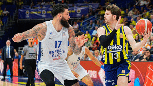 Fenerbahçe, yarı final serisi ilk maçında Anadolu Efesi geriden gelerek mağlup etti