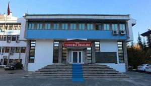 Tunceli Valisi Aygölün Kılıçdaroğlunun afişlerini astırdığı iddialarına yalanlama
