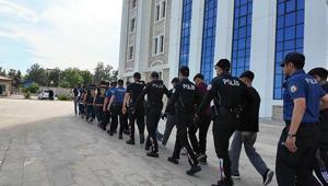 Adıyamanda sosyal medyada silah teşhiri yapan çok sayıda zanlı gözaltına alındı