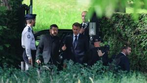 G7 Zirvesinde Macron ve Zelenskiyden Trump dedikodusu Mikrofon açık kaldı