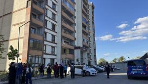 Nevşehirde binanın 5. katındaki pencereden düşen çocuk öldü