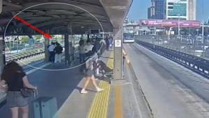 Beylikdüzünde metrobüste yan baktın cinayeti Yeni görüntüler ortaya çıktı