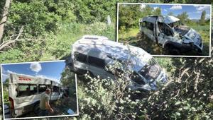 Burdurda feci kaza Minibüs tarlaya devrildi: Çok sayıda yaralı var