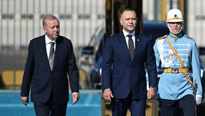 Cumhurbaşkanı Erdoğan, Polonya Cumhurbaşkanı Nawrockiyi Külliyede resmi törenle karşıladı