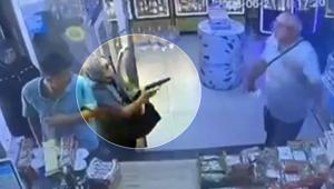 Boşanma aşamasındaki eşine tabanca doğrulttu: Silah tutukluk yapınca kabzasıyla vurdu