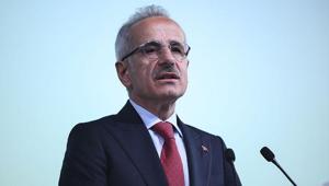 Bakan Uraloğlu: 15 gemimiz güvenli şekilde Basra Körfezinden ayrılmıştır