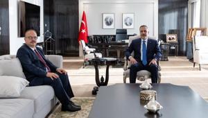 Dışişleri Bakanı Hakan Fidan, Ankara Valisi Canbolat ile görüştü
