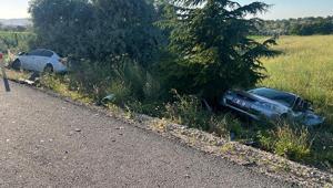 Park halindeki araca çarptı: 1 ölü, 1 yaralı