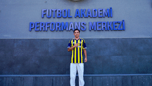 Galatasaraydan ayrılan genç yetenek, Fenerbahçeye transfer oldu