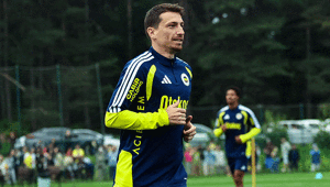Fenerbahçede Mert Hakan Yandaş imzayı attı Kazanacağı maaş resmen açıklandı