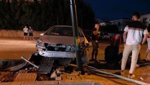 Bursada kazadaki yaralıya doktor baba müdahale etti