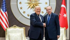 Beyaz Saray, Trump ve Erdoğanın tokalaştığı fotoğrafı paylaştı